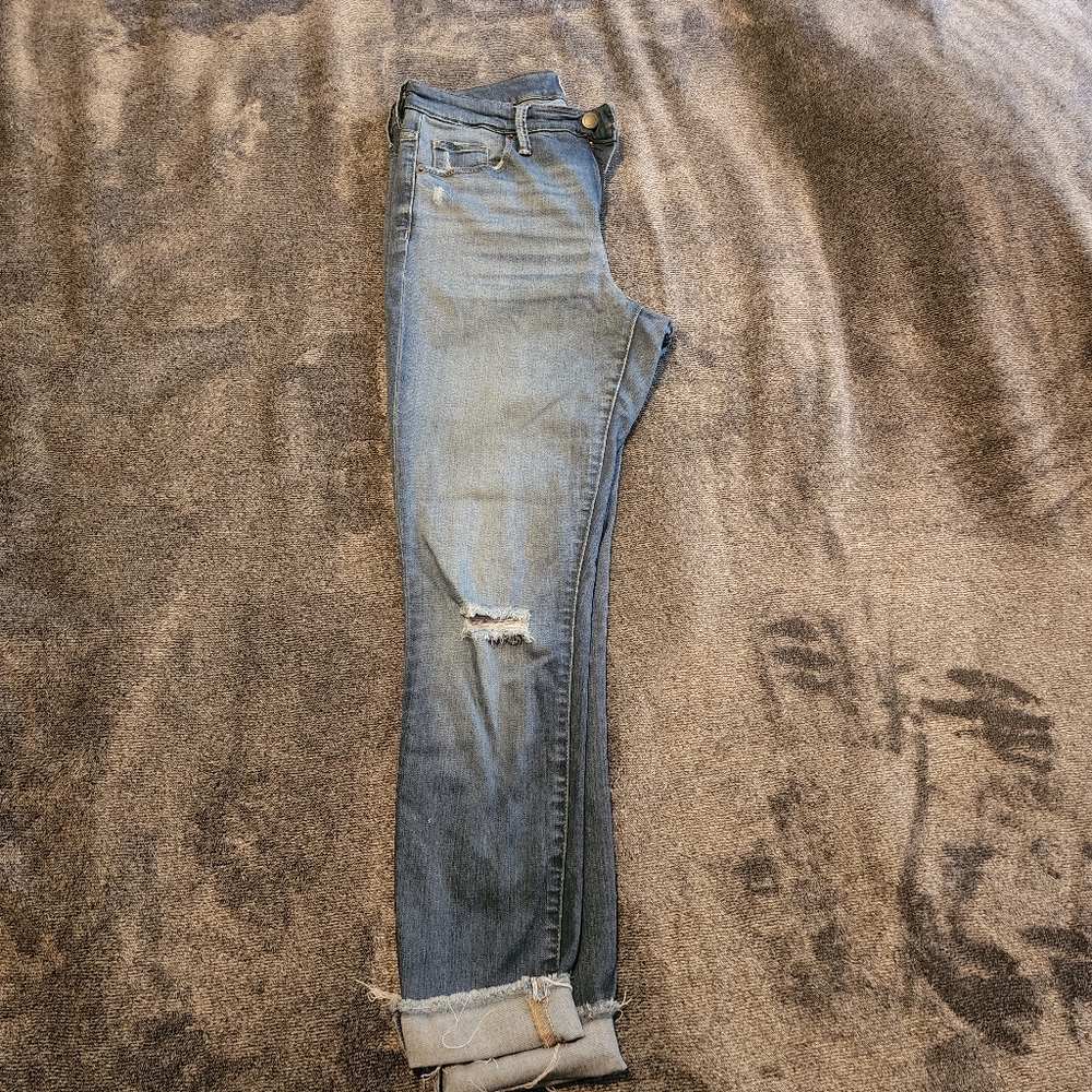 Universal Thread woman's jeans - Picture 4 of 5